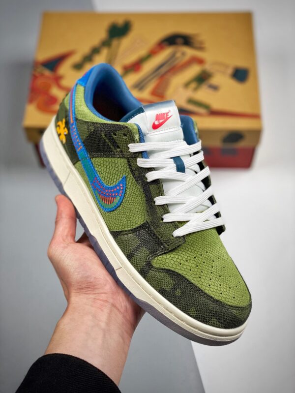 Nike Dunk Low “Siempre Familia” DO2160-335
