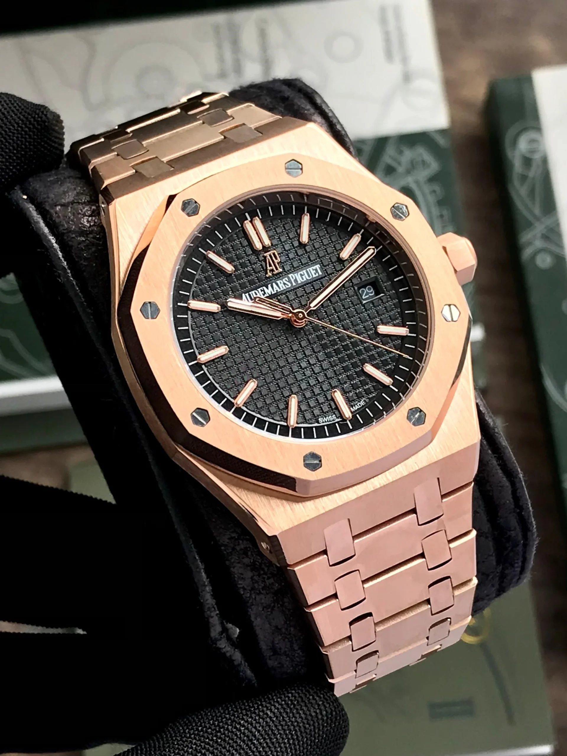 Audemars Piguet Royal OAK Selfwinding Rose Gold Black Dial 41MM Men's Watch