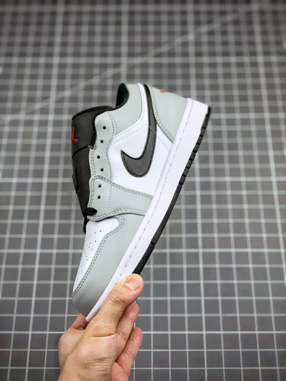 Air Jordan 1 Low Light Smoke Grey Red