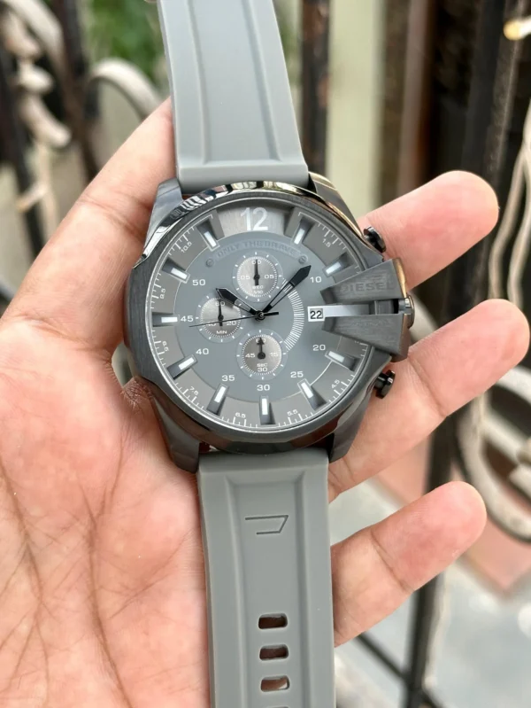 Diesel 10 Bar Mega Chief Grey Silicon smart fit 51MM Men's Watch