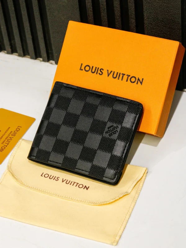 Louis Vuitton Men’s Wallet