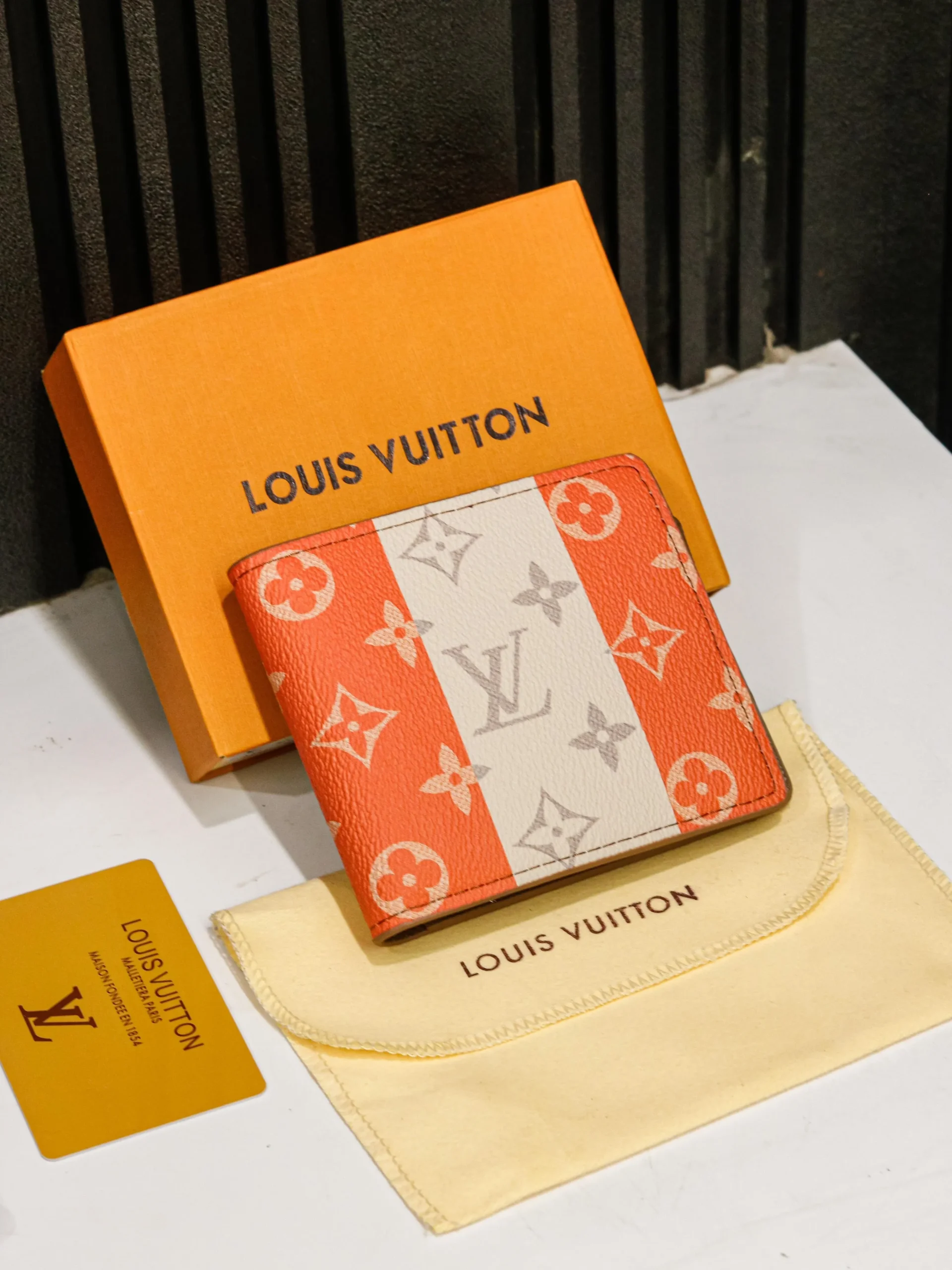 Louis Vuitton Men’s Wallet
