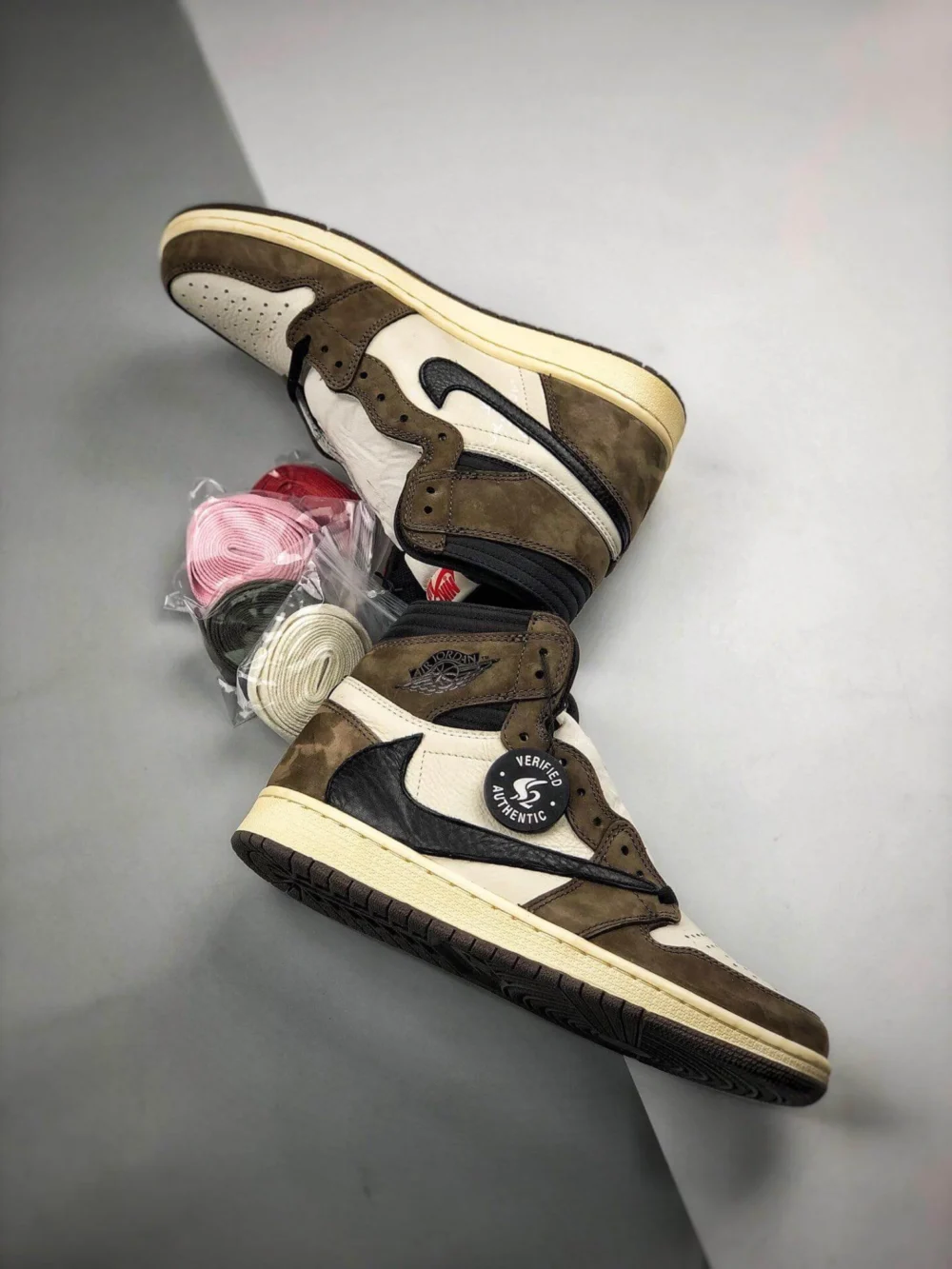Travis Scott X Nike Air Jordan 1 AJ1 - plsbuy.co.in