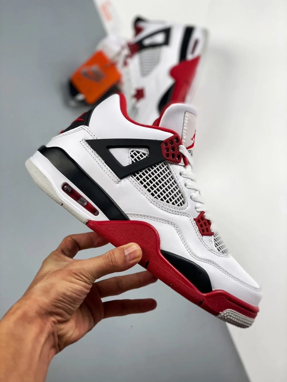 Air Jordan 4 “Fire Red” WhiteFire Red-Black-Tech Grey