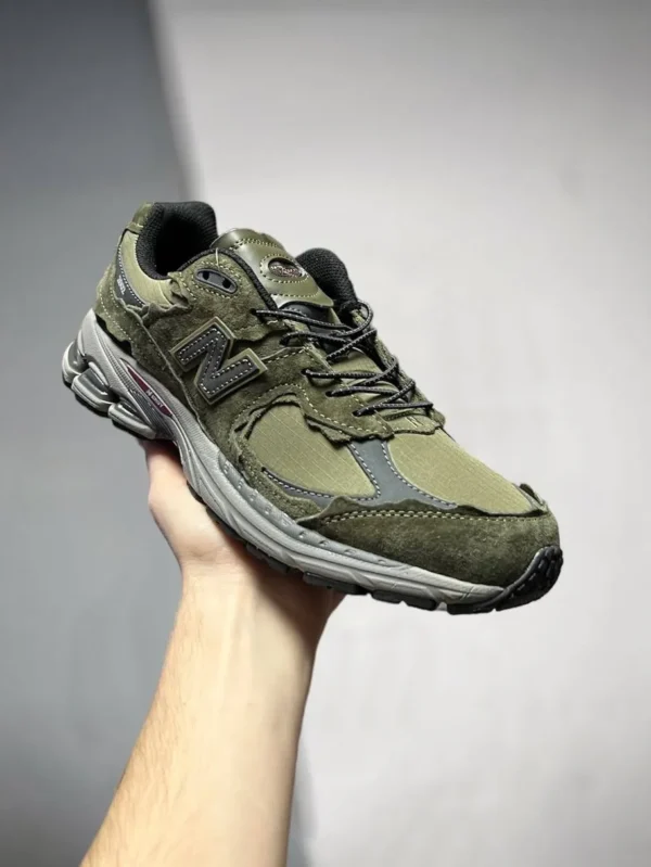 New Balance 2002R “Protection Pack Dark Moss”