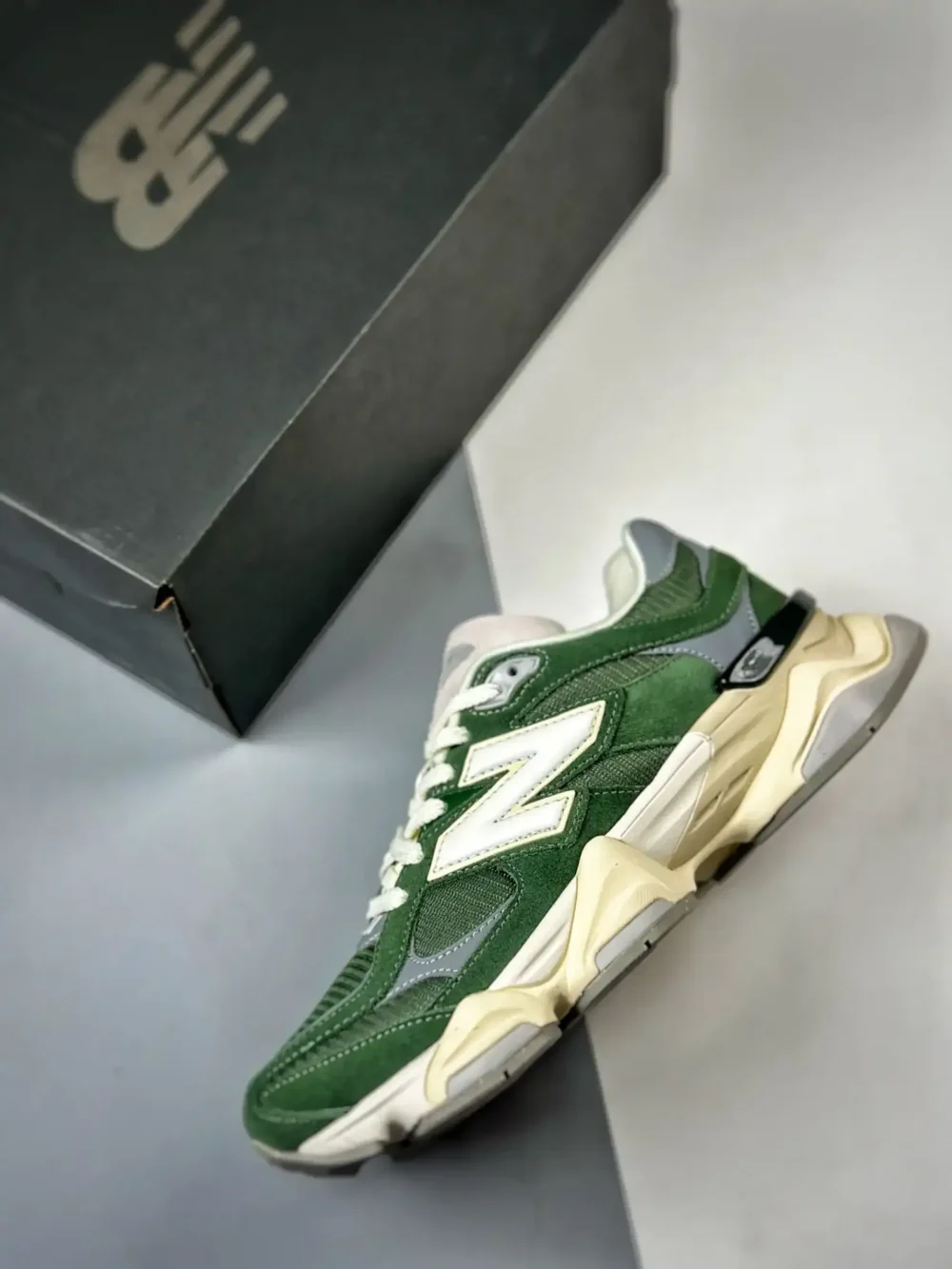 New Balance 9060 Nori Green Cream