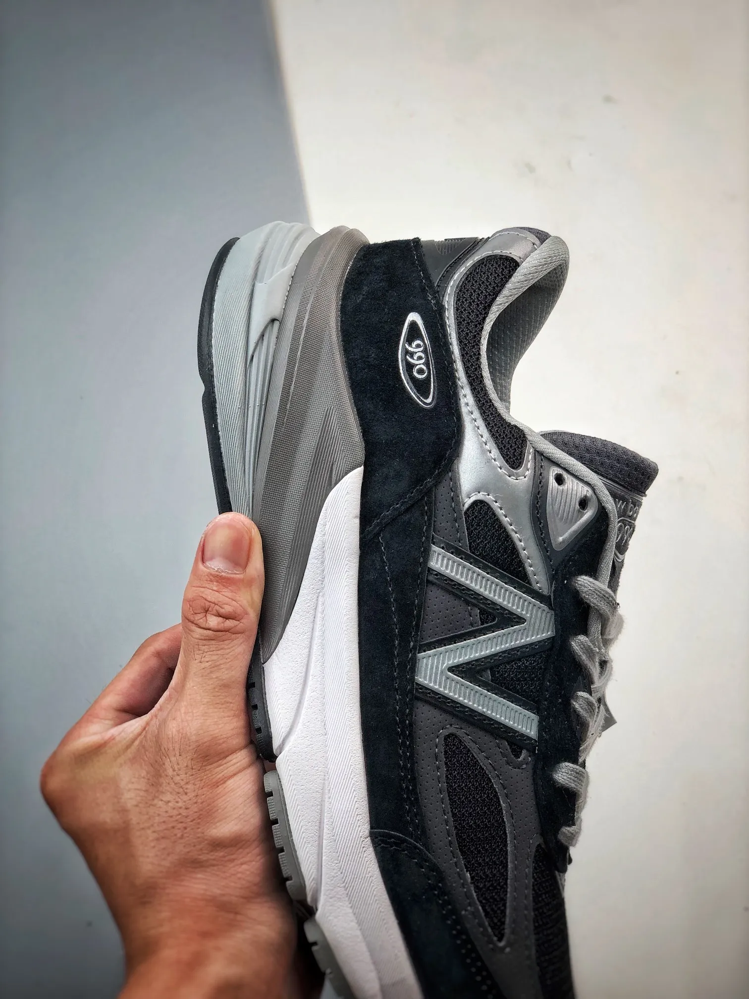 New Balance 990 V6 Black Sneakers